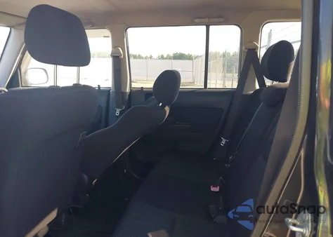 2005 Scion Xb Xb z USA, uszkodzony, nr VIN JTLKT334450177310